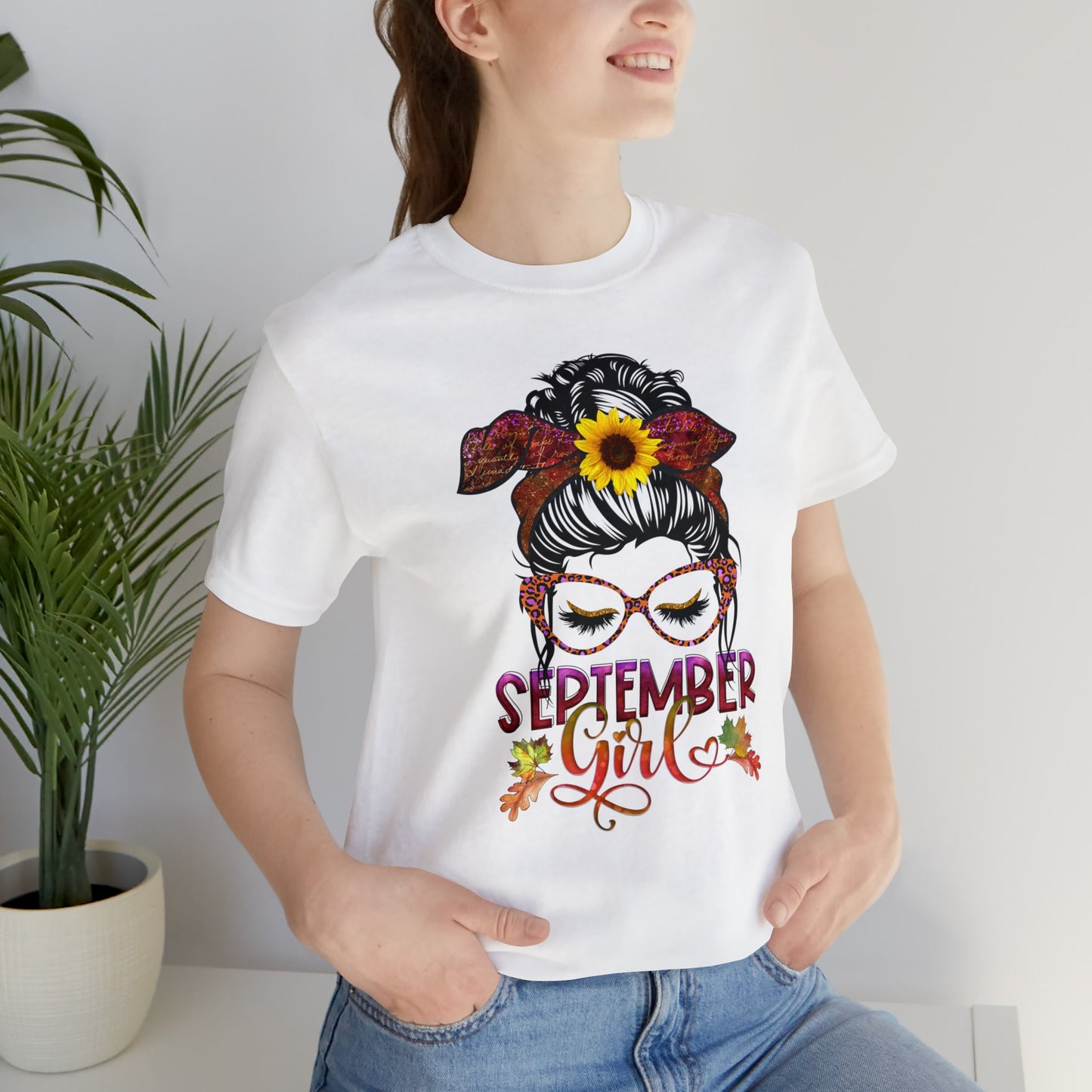 September Girl T-shirt, September Birthday, September Born Women, Fall Birthday Gift, Personalized Tee, Womens Birthday T-Shirt