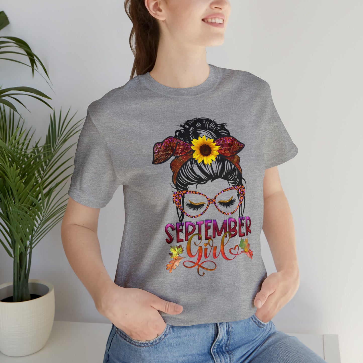 September Girl T-shirt, September Birthday, September Born Women, Fall Birthday Gift, Personalized Tee, Womens Birthday T-Shirt