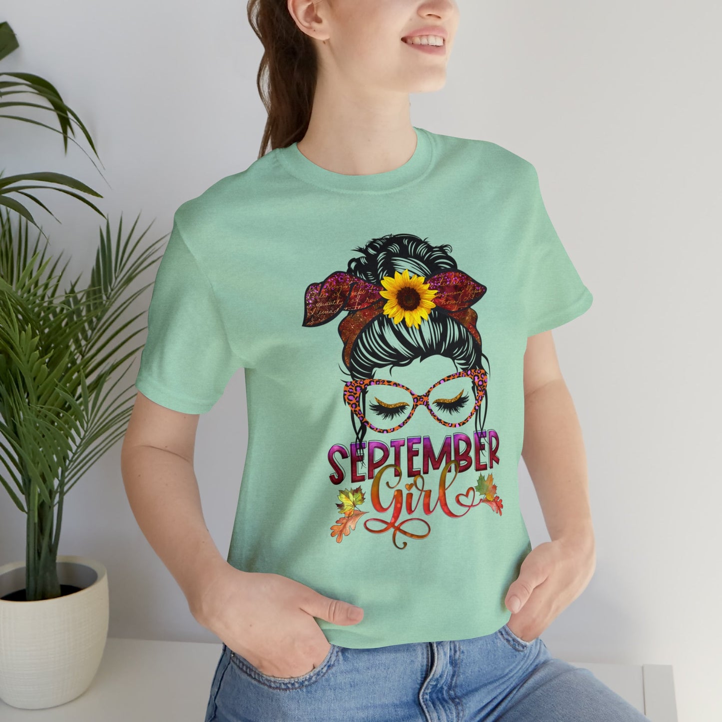 September Girl T-shirt, September Birthday, September Born Women, Fall Birthday Gift, Personalized Tee, Womens Birthday T-Shirt